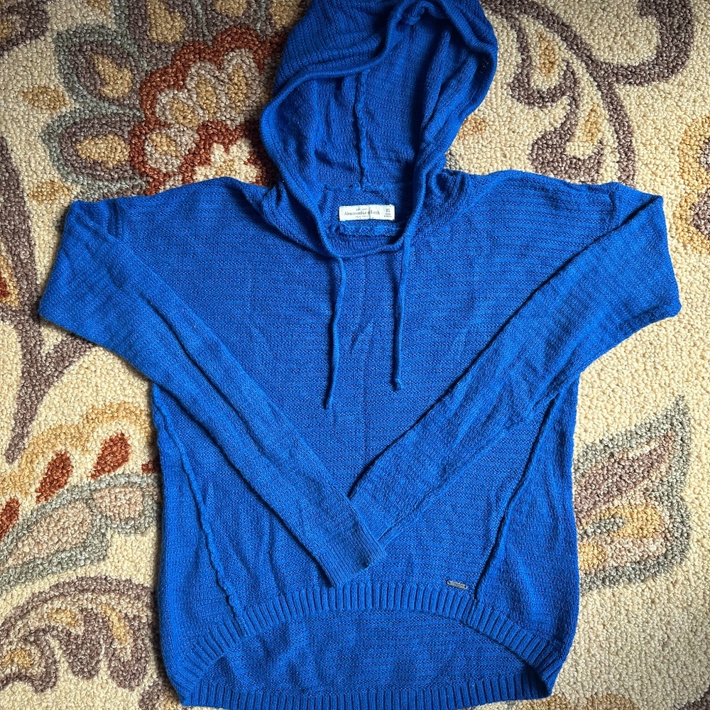 Abercrombie & Fitch Lightweight hooded sweater